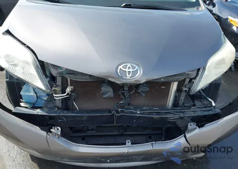 2015 Toyota Sienna Xle 8 Passenger из США, поврежденный, VIN 5TDYK3DC3FS542203